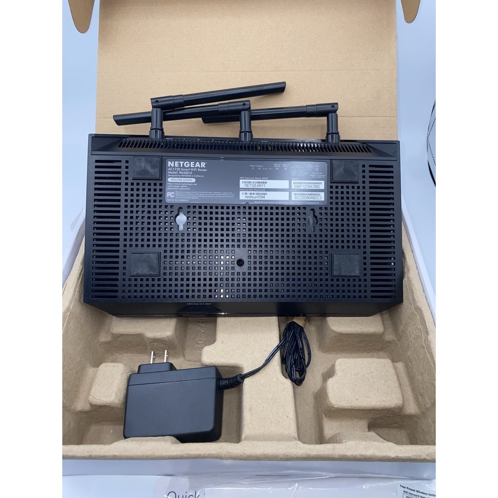 Netgear‎ AC1750 R6400v2 - Picture 8 of 11